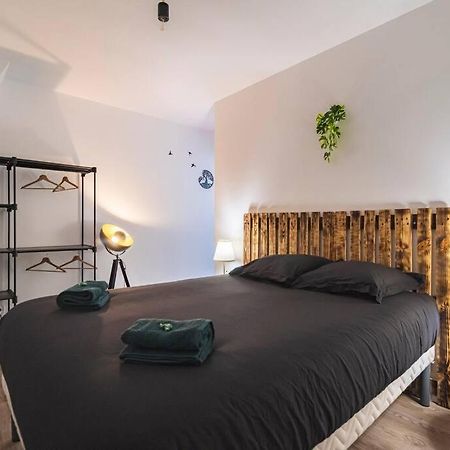 Logis Du Lys Apartman Boult-sur-Suippe Kültér fotó
