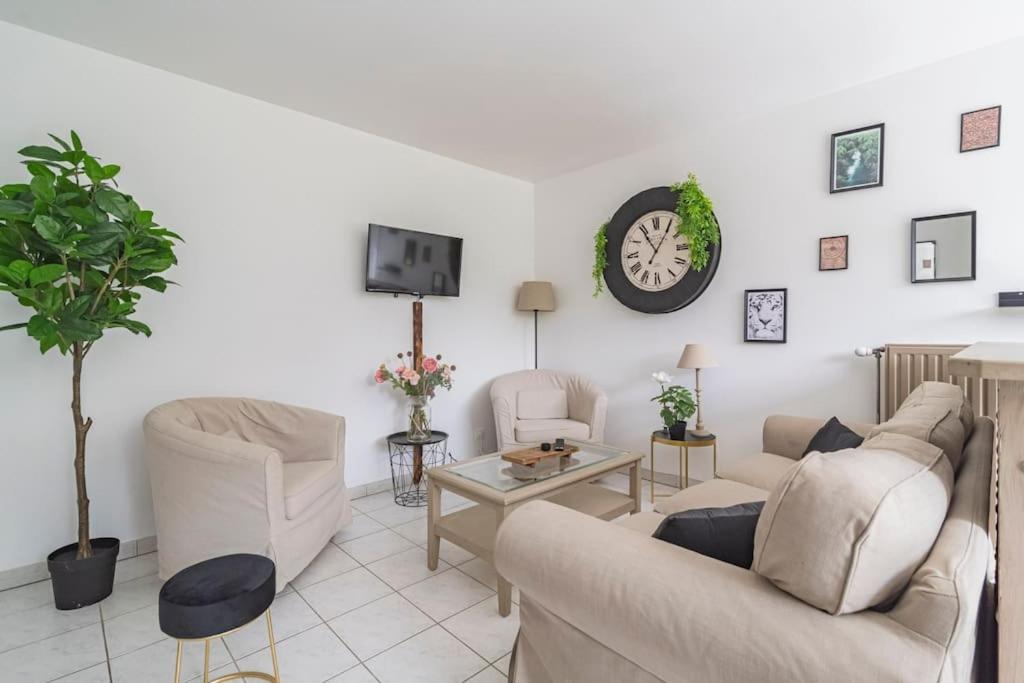 Logis Du Lys Apartman Boult-sur-Suippe Kültér fotó