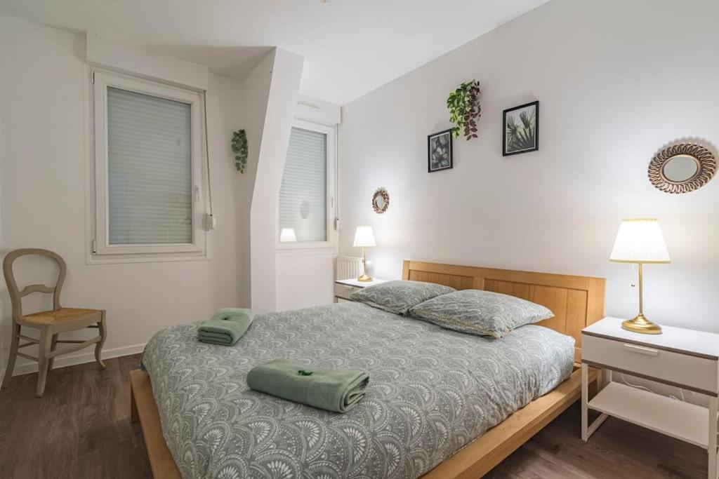 Logis Du Lys Apartman Boult-sur-Suippe Kültér fotó