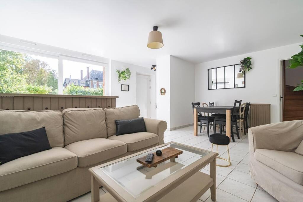 Logis Du Lys Apartman Boult-sur-Suippe Kültér fotó